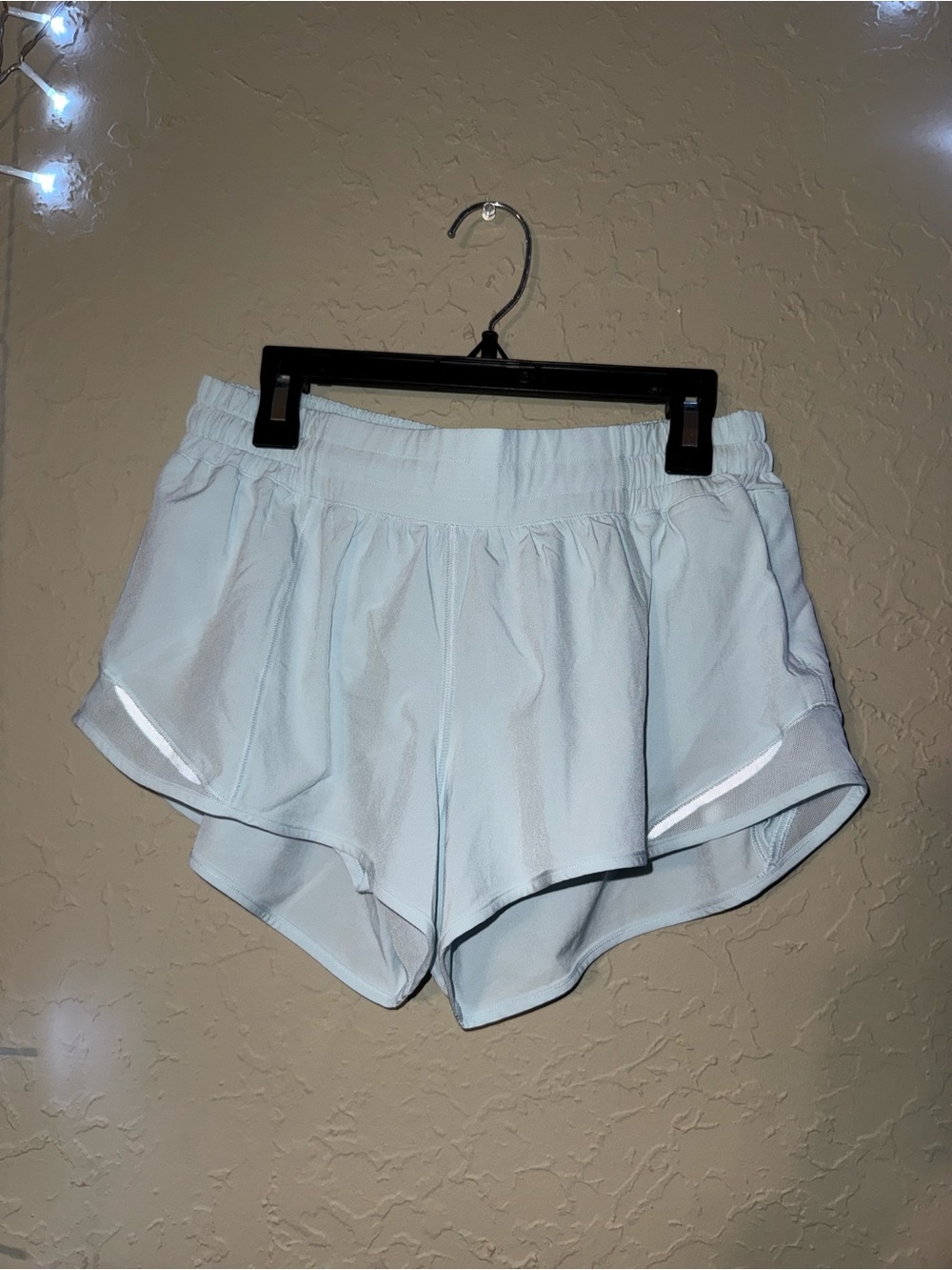 Lululemon Hotty Hot LOW RISE 2.5 - Picture 3 of 5